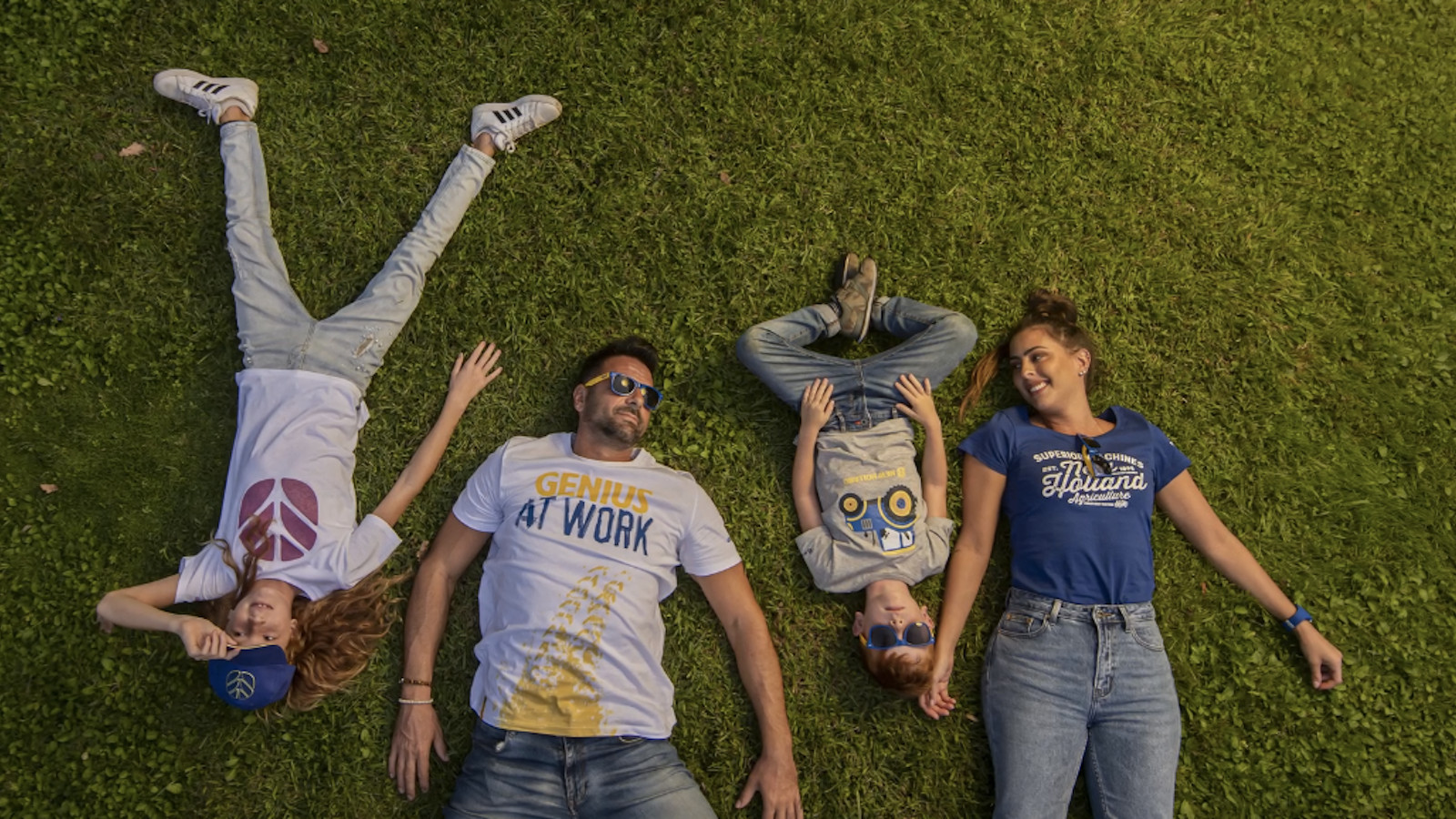 NEW HOLLAND STYLE COLLECTION